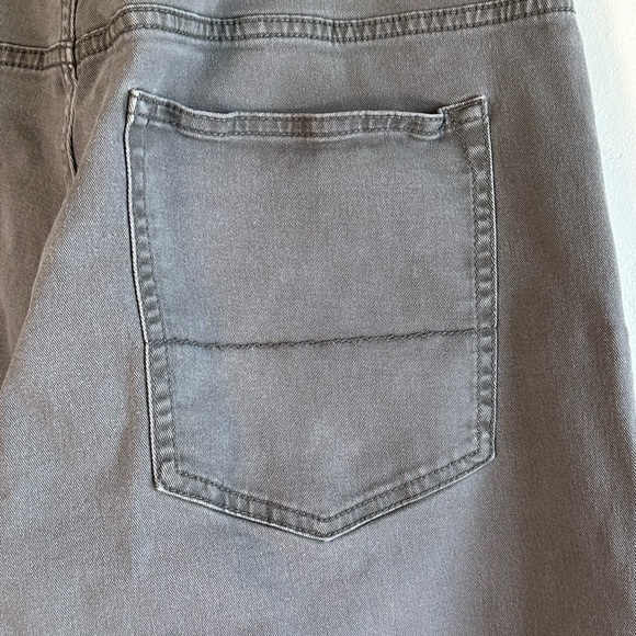 Dockers Distressed Gray Straight Fit Chino Jean pants Sz. 38x32 Men’s - Picture 8 of 12